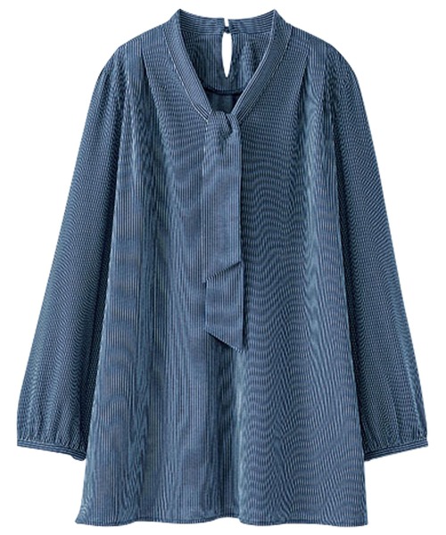 BELLUNA PLUS(ベルーナ)の「ストレッチ素材ボウタイデザインブラウス(シャツ/ブラウス・レディース・ベージュ/ネイビー/ブルー・MEDIUM/LARGE/X-LARGE)」の4枚目の写真