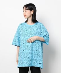 一部店舗/通販限定 親子お揃い ディズニー 総柄Tシャツ 6468A