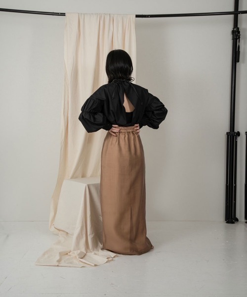 lawgy(ラウジー)の「leather strap sleeve gather blouse(シャツ/ブラウス・レディース・ホワイト/ベージュ/ブラック・FREE)」の20枚目の写真
