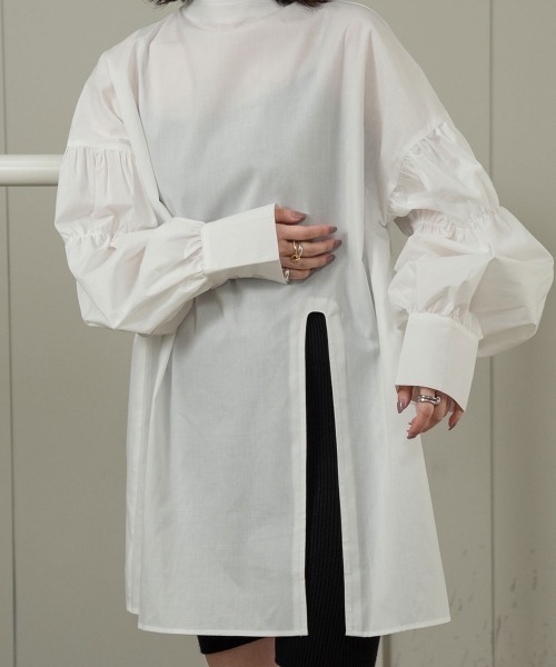 lawgy(ラウジー)の「leather strap sleeve gather blouse(シャツ/ブラウス・レディース・ホワイト/ベージュ/ブラック・FREE)」の10枚目の写真