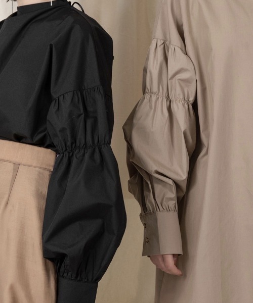 lawgy(ラウジー)の「leather strap sleeve gather blouse(シャツ/ブラウス・レディース・ホワイト/ベージュ/ブラック・FREE)」の18枚目の写真