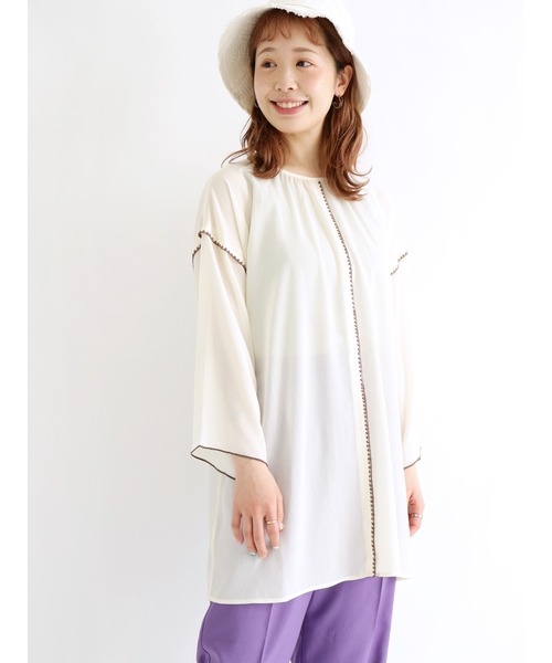 ehka sopo(エヘカソポ)の「前後2WAYブランケット刺繍ブラウス(シャツ/ブラウス・レディース・ブラック/オフホワイト/キナリ・フリ-)」の2枚目の写真