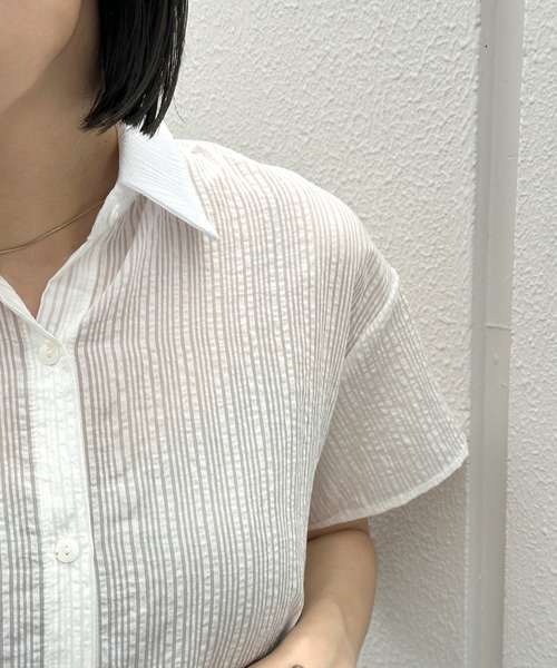 select MOCA(セレクトモカ)の「バックオープンシアーストライプシャツ(シャツ/ブラウス・レディース・ベージュ/オフホワイト/グリーン・FREE)」の14枚目の写真