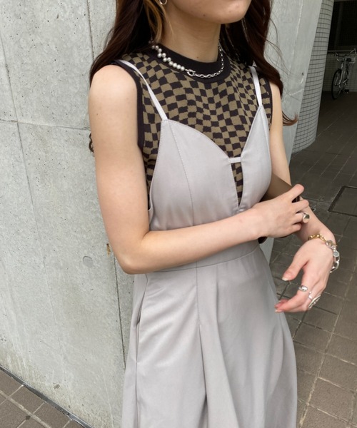 Ezick（エジック）の「レイヤードキャミワンピ（ワンピース・レディース・チャコールグレー/グレイッシュベージュ・FREE）」の12枚目の写真