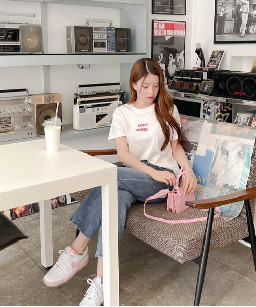 SONA(ソナ)の「SONYUNARA ウォッシングデニムパンツ(デニムパンツ・レディース・ブラック/ブルー・SMALL/MEDIUM/LARGE)」の9枚目の写真