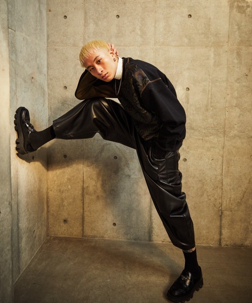 TAUPE（トープ）の「TAUPE/トープ/ブロッキングジャガードルーズスウェット（スウェット・メンズ・ブラック/ベージュ・1/2）」の4枚目の写真