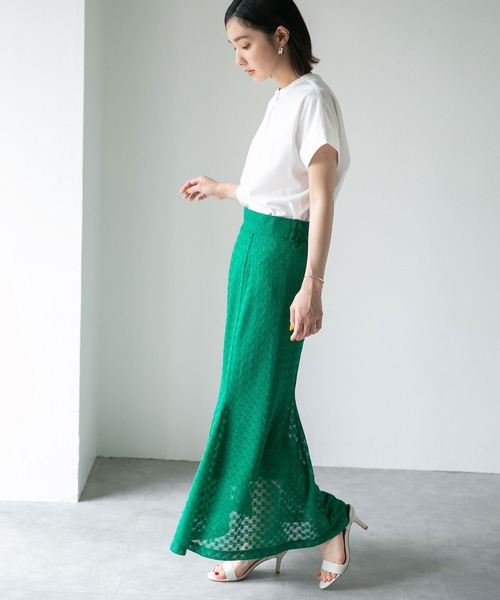 LB.04/カットレーススカート