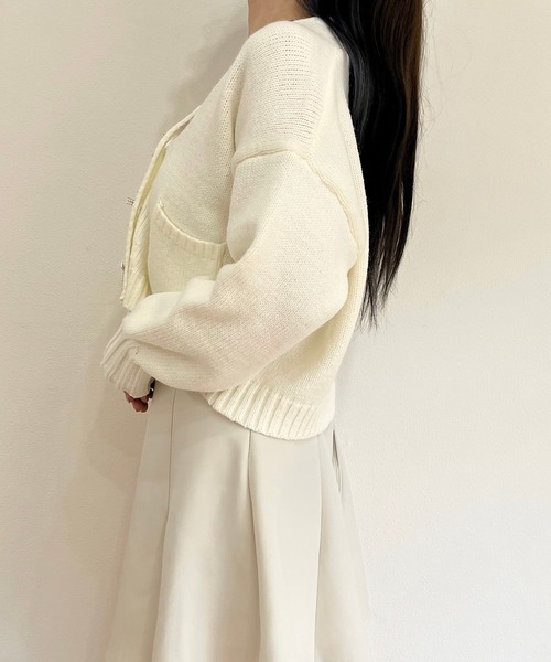 titty＆Co. PETIT（ティティアンドコープティ）の「【titty&Co.PETIT 】リボンボタンVネックカーディガン（カーディガン/ボレロ・レディース・ホワイト/ブルー/ベージュ・FREE）」の13枚目の写真