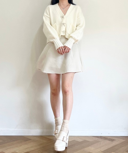 titty＆Co. PETIT（ティティアンドコープティ）の「【titty&Co.PETIT 】リボンボタンVネックカーディガン（カーディガン/ボレロ・レディース・ホワイト/ブルー/ベージュ・FREE）」の15枚目の写真