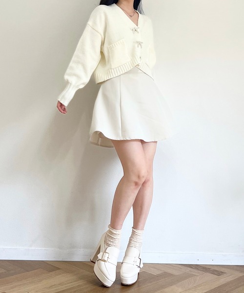 titty＆Co. PETIT（ティティアンドコープティ）の「【titty&Co.PETIT 】リボンボタンVネックカーディガン（カーディガン/ボレロ・レディース・ホワイト/ブルー/ベージュ・FREE）」の14枚目の写真