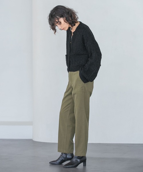 A part by(アパートバイ)の「センタープレスベイカーパンツ 164802(その他パンツ・レディース・ベージュ/カーキ・MEDIUM/LARGE)」の9枚目の写真