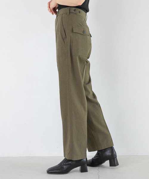 A part by(アパートバイ)の「センタープレスベイカーパンツ 164802(その他パンツ・レディース・ベージュ/カーキ・MEDIUM/LARGE)」の13枚目の写真
