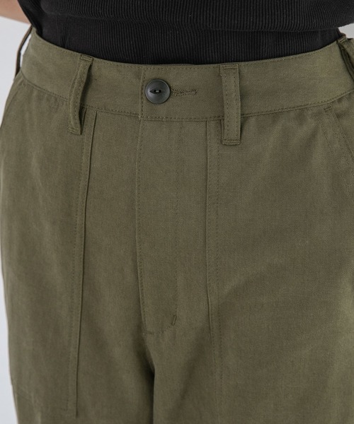 A part by(アパートバイ)の「センタープレスベイカーパンツ 164802(その他パンツ・レディース・ベージュ/カーキ・MEDIUM/LARGE)」の15枚目の写真