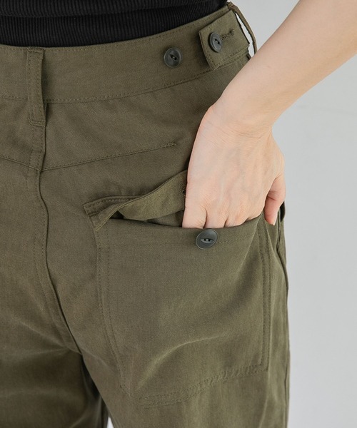 A part by(アパートバイ)の「センタープレスベイカーパンツ 164802(その他パンツ・レディース・ベージュ/カーキ・MEDIUM/LARGE)」の19枚目の写真