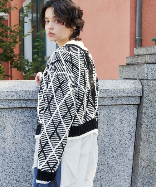 Chaco closet（チャコ クローゼット）の「2WAYジャガードショートニットプルオーバーカーディガン（カーディガン/ボレロ・レディース・ベージュ/ブラウン/グリーン/アイボリー/ブラック/ライトブラウン/グレー・FREE）」の10枚目の写真