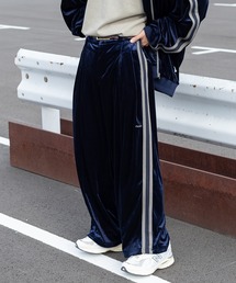 センターシームベロアストレートトラックパンツ(セットアップ着用可)
