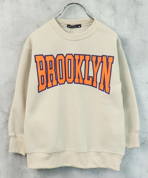 THE CASUAL(カジュアル)の「選べる18カラー裏起毛BIGトレーナー(スウェット・キッズ・グレー系/ブラック/キャメル/チャコール/グレー系5/ダークグリーン/ベージュ/グレー系1/グレイッシュベージュ/ベージュ系/オートミール/杢グレー/ダークグリーン系/ヘザーチャコール/グレー系2/ネイビー/グレー系4/グレー系3・140cm/110cm/130cm/160cm/120cm/150cm)」の13枚目の写真