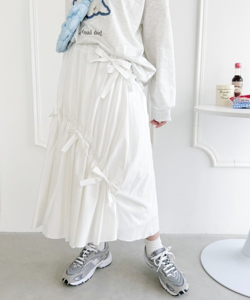 Loueme(ルエム)の「メニーリボンギャザーフレアスカート(スカート・レディース・ブラック/ホワイト/ブラック系その他・FREE)」の8枚目の写真