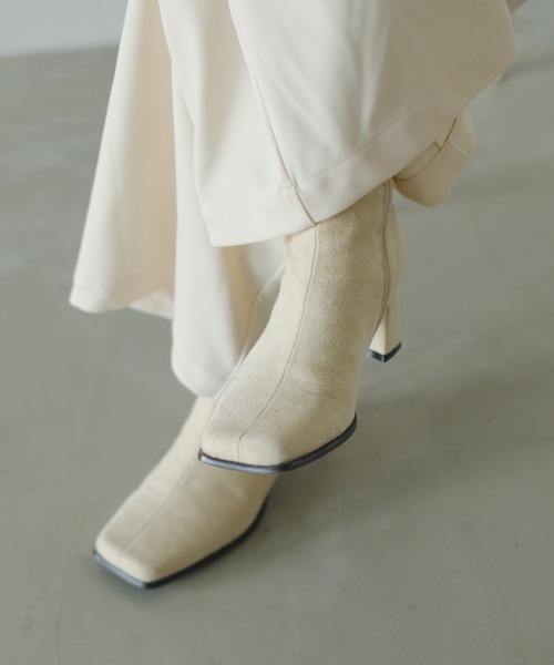 Kastane（カスタネ）の「フェイクスウェードスクエアブーツ（ブーツ・レディース・グリーン/アイボリー・37/38/39）」の6枚目の写真