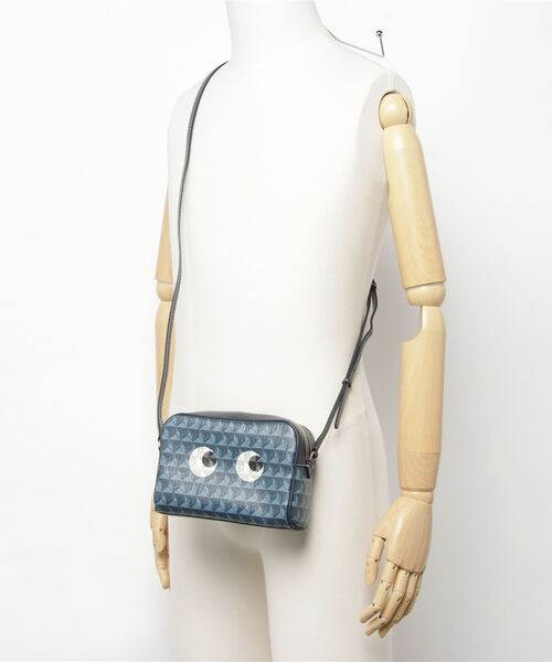 ANYA HINDMARCH（アニヤハインドマーチ）の「ANYA HINDMARCH I AM A  