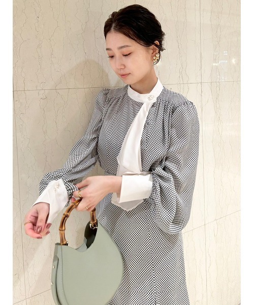 SNIDEL（スナイデル）の「アームスリットブラウス（シャツ/ブラウス・レディース・ピンクベージュ/ホワイト/チェック・FREE）」の15枚目の写真