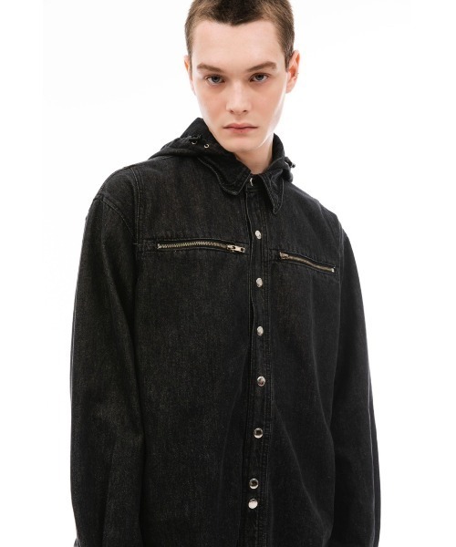 ANOTHERYOUTH(アナザーユース)の「【ANOTHER YOUTH/アナザーユース】denim hood shirts/ デニム フード シャツ デニムシャツ(シャツ/ブラウス・メンズ・ブラック/ブルー・ONE SIZE)」の4枚目の写真