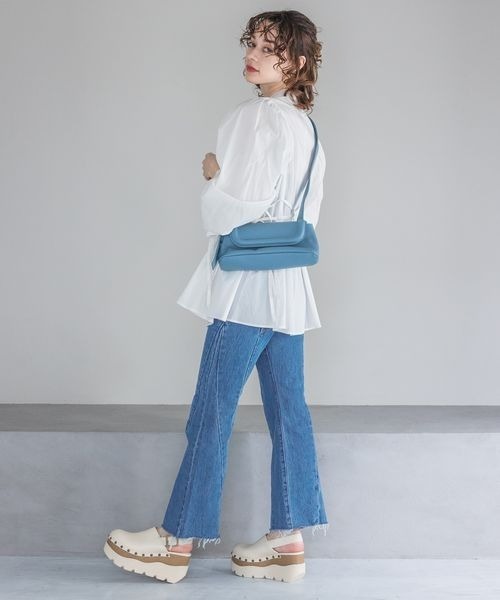 JEANASIS（ジーナシス）の「ソフトパイピングショルダー/189628