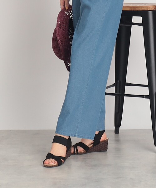 SHOO・LA・RUE(シューラルー)の「◆【累計31万足/シューダル】片手ではける ラウンドクロスサンダル(サンダル・レディース・ゴールド/ネイビー/シルバー/ブラック・25/35/45)」の18枚目の写真