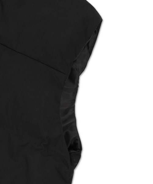 SPINNS（スピンズ）の「【ビックシルエット】ジップアップ フェイクダウンベスト（ダウンベスト・メンズ・ブラック・ONESIZE）」の6枚目の写真