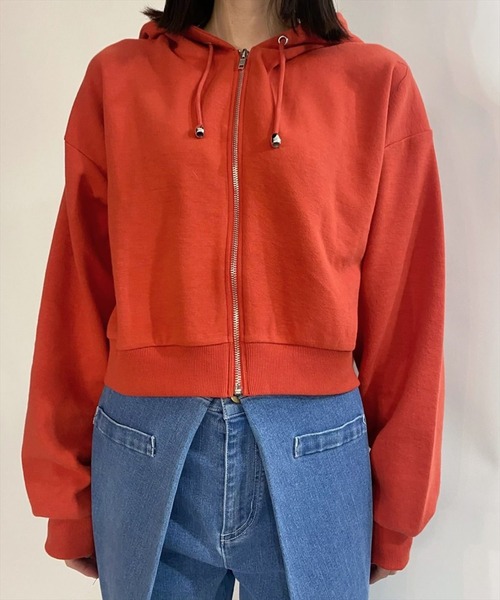 REDYAZEL（レディアゼル）の「ドルマンジップパーカー（パーカー・レディース・オフホワイト/サックスブルー/ネイビー/オレンジ・FREE）」の4枚目の写真