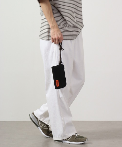 UNIVERSAL OVERALL（ユニバーサルオーバーオール）の「UNIVERSAL OVERALL ネックウォレット（財布・メンズ・ブルー/ブラック/オレンジ/レッド・FREE）」の6枚目の写真