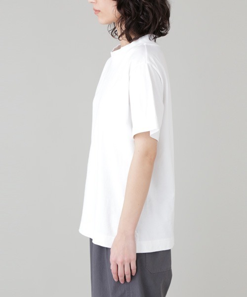 MHL.(エムエイチエル)の「LIGHTWEIGHT MATT COTTON JERSEY(Tシャツ/カットソー・レディース・ホワイト・2)」の5枚目の写真