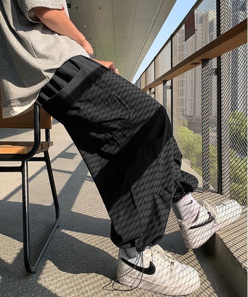 NEW GENTLEMAN（ニュージェントルマン）の「マーべリック ワイドストレート バルーンカーゴ（カーゴパンツ・メンズ・ホワイト/ブラック/オリーブ・S/M/L）」の22枚目の写真