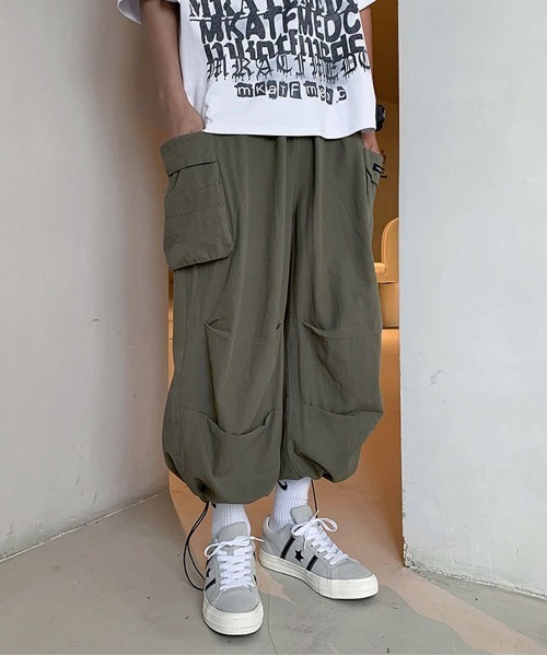 NEW GENTLEMAN（ニュージェントルマン）の「マーべリック ワイドストレート バルーンカーゴ（カーゴパンツ・メンズ・ホワイト/ブラック/オリーブ・S/M/L）」の17枚目の写真