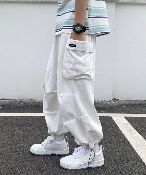 NEW GENTLEMAN（ニュージェントルマン）の「マーべリック ワイドストレート バルーンカーゴ（カーゴパンツ・メンズ・ホワイト/ブラック/オリーブ・S/M/L）」の18枚目の写真