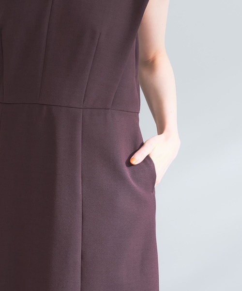 URBAN RESEARCH ROSSO WOMEN(アーバンリサーチ ロッソ)の「リネン混Vネックストレートワンピース(ワンピース・レディース・ブラウン/ライトベージュ・FREE)」の8枚目の写真