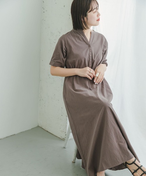 ITEMS URBANRESEARCH（アイテムズ アーバンリサーチ）の「ドライコットンワンピース（ワンピース・レディース・チャコールグレー/モカ/ブルー/レッド系その他・FREE）」の2枚目の写真