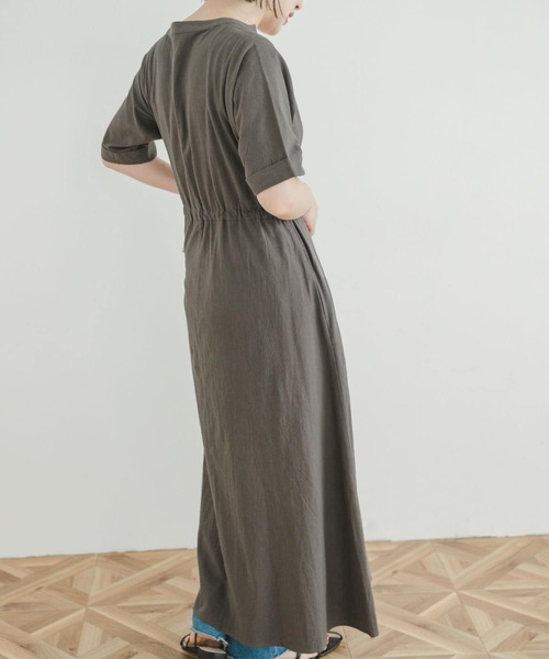 ITEMS URBANRESEARCH（アイテムズ アーバンリサーチ）の「ドライコットンワンピース（ワンピース・レディース・チャコールグレー/モカ/ブルー/レッド系その他・FREE）」の17枚目の写真