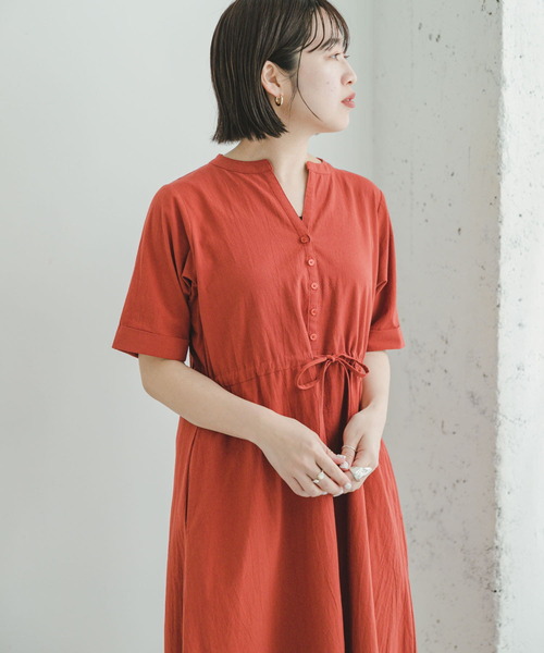 ITEMS URBANRESEARCH（アイテムズ アーバンリサーチ）の「ドライコットンワンピース（ワンピース・レディース・チャコールグレー/モカ/ブルー/レッド系その他・FREE）」の22枚目の写真