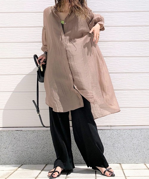 Q(キュー)の「Backギャザーシャツ(シャツ/ブラウス・レディース・ライトグレー/キャメル・MEDIUM)」の9枚目の写真