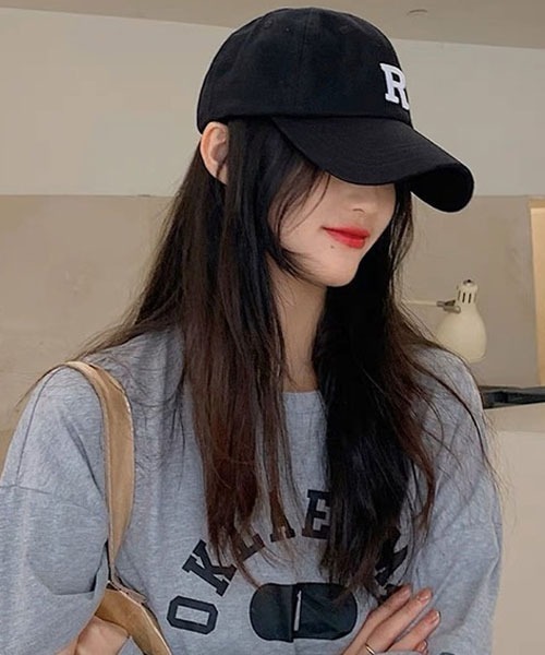 VIBGYOR Women（ヴィブジョー　ウィメン）の「【float】シンプル アルファベット R刺繍 キャップ【6色展開】（キャップ・レディース・ホワイト/ベージュ/ブラック/ダークブラウン/ライトブラウン/グリーン・FREE）」の3枚目の写真