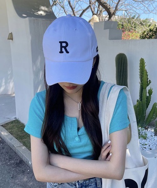 VIBGYOR Women（ヴィブジョー　ウィメン）の「【float】シンプル アルファベット R刺繍 キャップ【6色展開】（キャップ・レディース・ホワイト/ベージュ/ブラック/ダークブラウン/ライトブラウン/グリーン・FREE）」の14枚目の写真