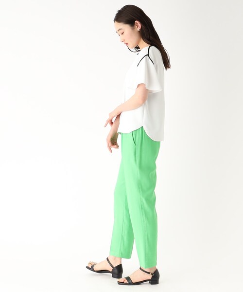 OPAQUE.CLIP(オペークドットクリップ)の「◆パイピングフレアスリーブブラウス【イージーケア/洗濯機洗い可】(シャツ/ブラウス・レディース・チャコールグレー/ブラック系4/キャメル/ホワイト系7・36/38/40/42)」の22枚目の写真