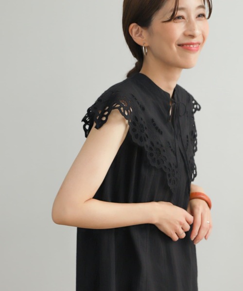 URBAN RESEARCH DOORS（アーバンリサーチドアーズ）の「コットンボイルスカラップブラウス（シャツ/ブラウス・レディース・ブラック/オフホワイト・MEDIUM）」の7枚目の写真