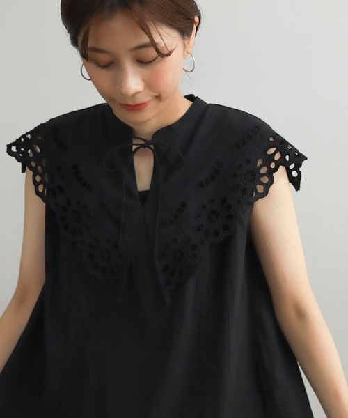 URBAN RESEARCH DOORS（アーバンリサーチドアーズ）の「コットンボイルスカラップブラウス（シャツ/ブラウス・レディース・ブラック/オフホワイト・MEDIUM）」の19枚目の写真