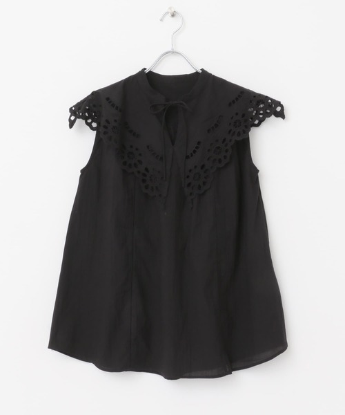 URBAN RESEARCH DOORS（アーバンリサーチドアーズ）の「コットンボイルスカラップブラウス（シャツ/ブラウス・レディース・ブラック/オフホワイト・MEDIUM）」の6枚目の写真