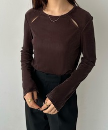 カットアウトシアーベロアトップス