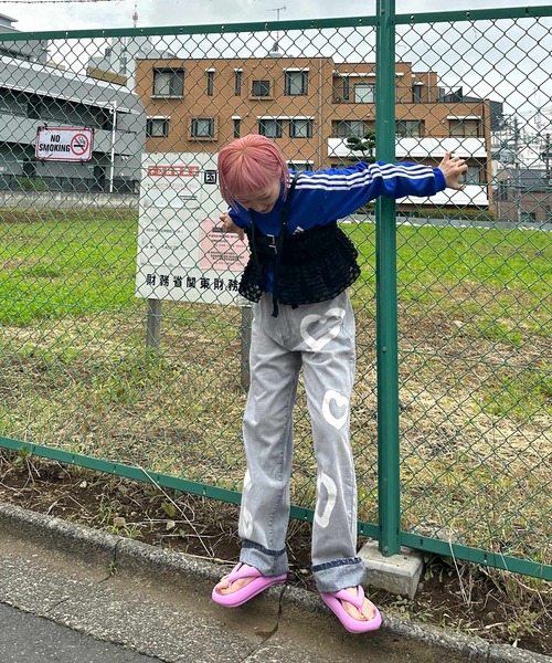 Alley by w closet（アリーバイダブルクローゼット）の「【Alley】プリントデザインデニムパンツ（デニムパンツ・レディース・ブルー系その他/ブルー・FREE）」の12枚目の写真