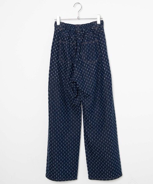 WEGO（ウィゴー）の「WEGO/パンチングデニムタックバギーパンツ（デニムパンツ・レディース・ダークインディゴブルー・FREE）」の6枚目の写真