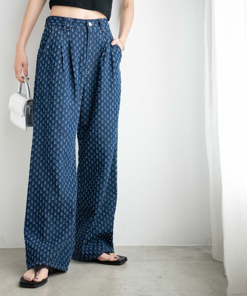 WEGO（ウィゴー）の「WEGO/パンチングデニムタックバギーパンツ（デニムパンツ・レディース・ダークインディゴブルー・FREE）」の2枚目の写真